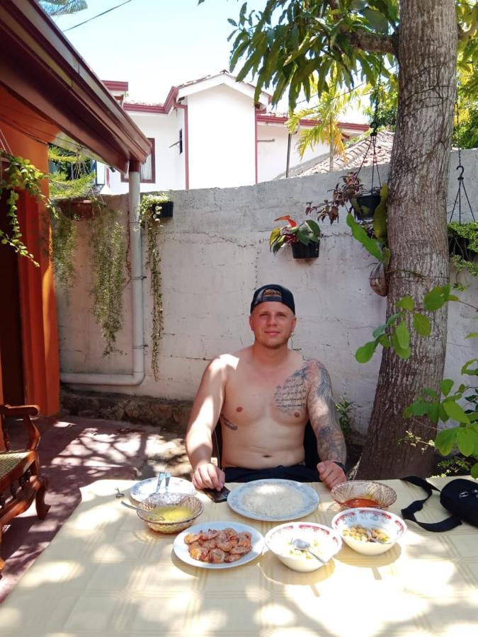 Menaka Homestay Tangalle Dış mekan fotoğraf