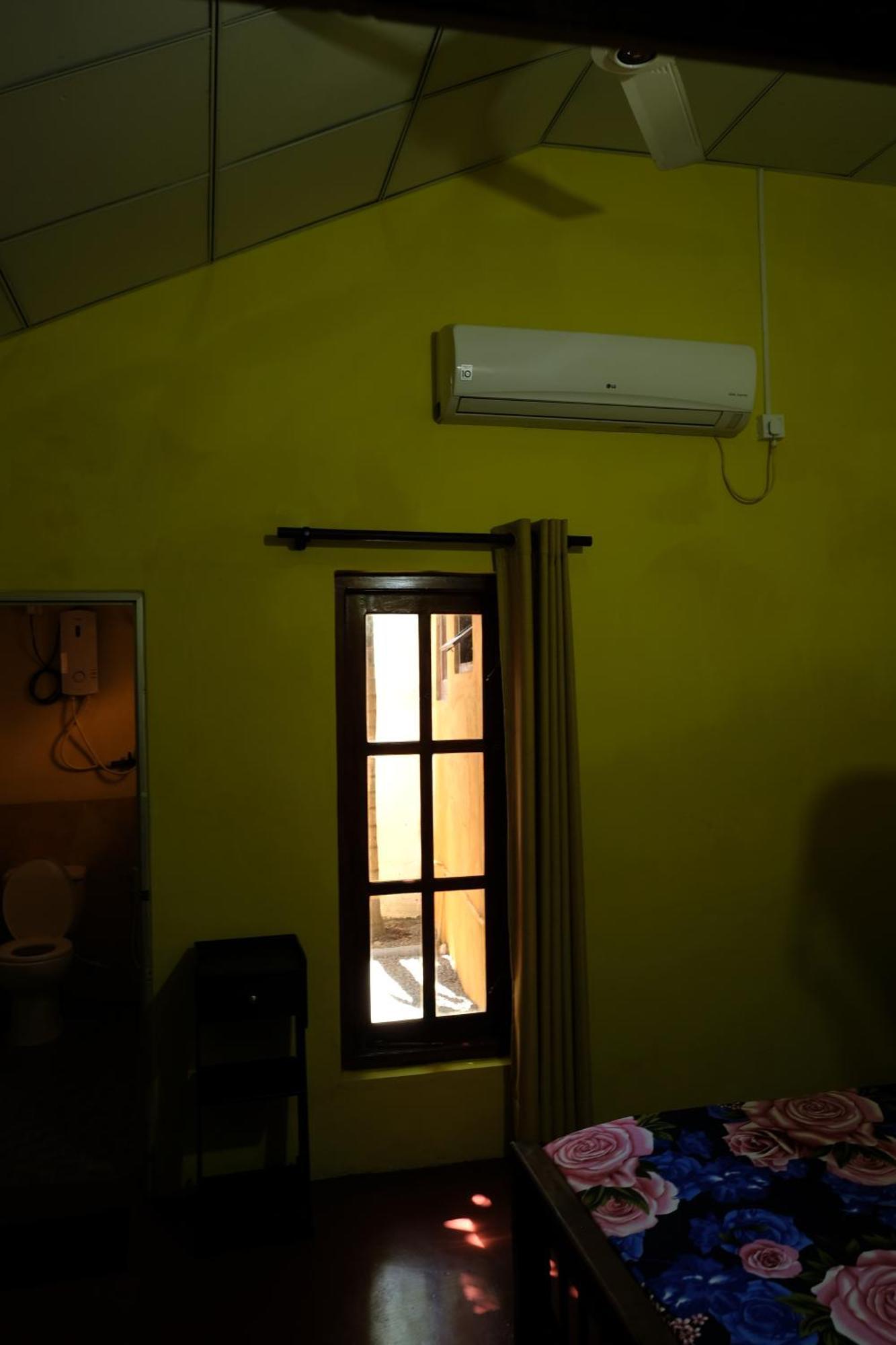 Menaka Homestay Tangalle Dış mekan fotoğraf