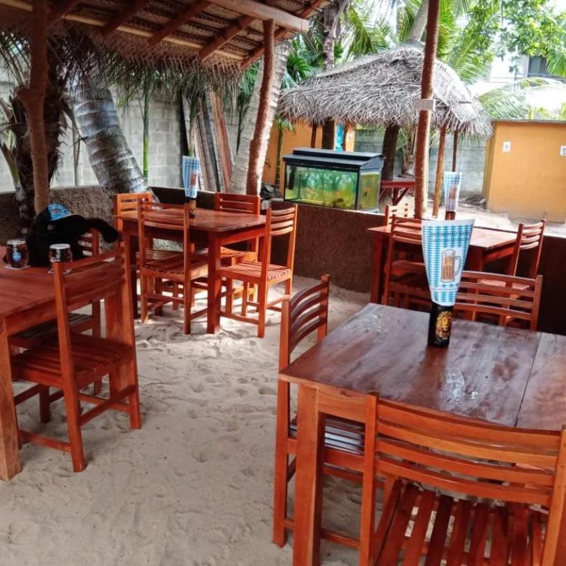 Menaka Homestay Tangalle Dış mekan fotoğraf